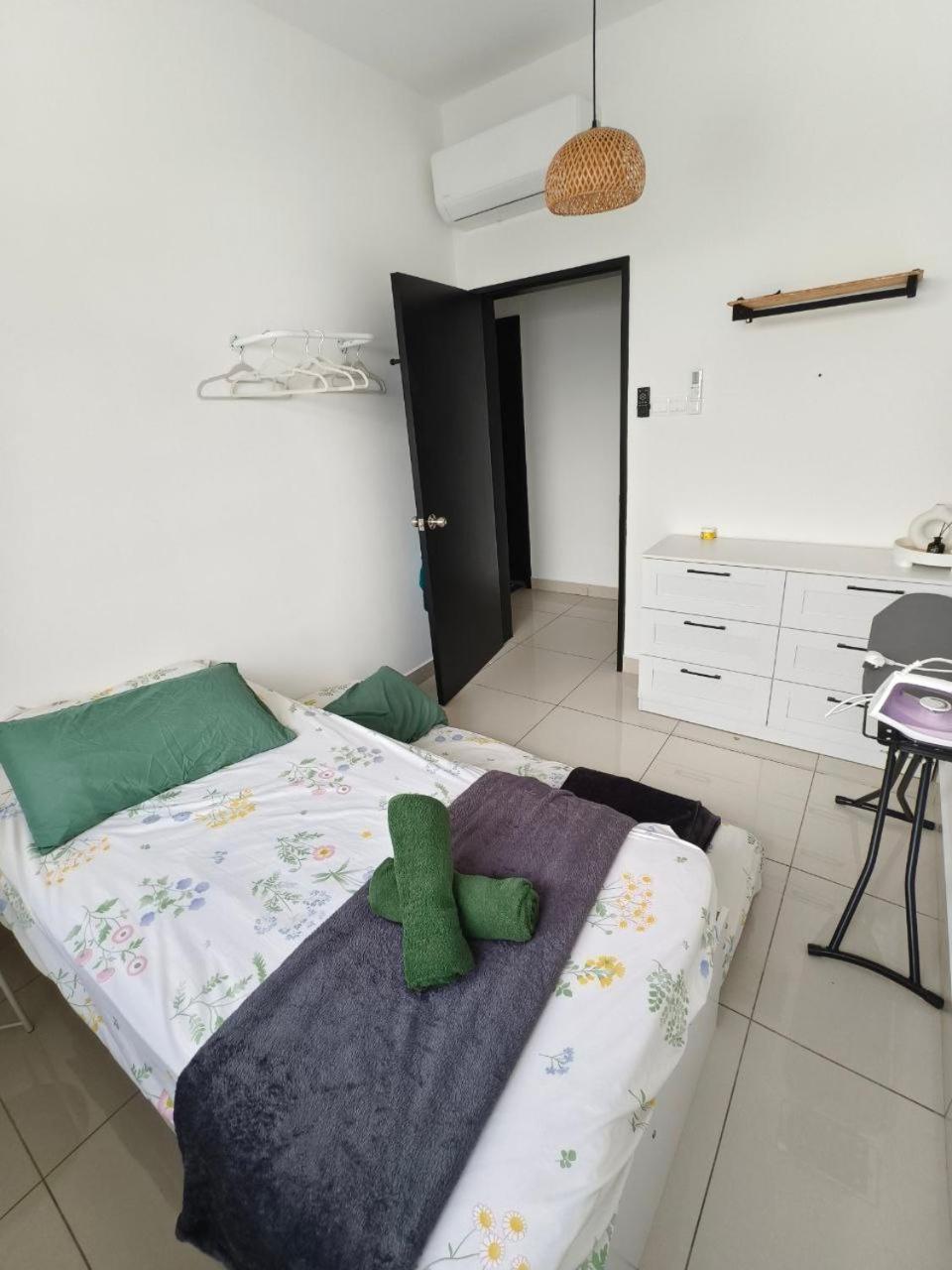 The Moon Homestay At Putrajaya Bagian luar foto
